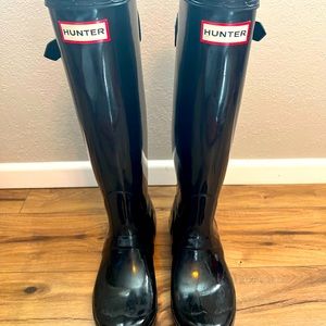Hunter rain boots tall